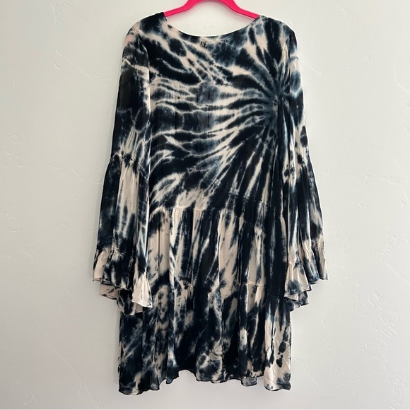 Young Fabulous and Broke Tie Dye Dress Size Large Ruffled No Slip - Picture 2 of 10